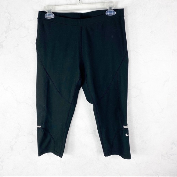 [Nike] Classic Black Training Leggings - Picture 1 of 2